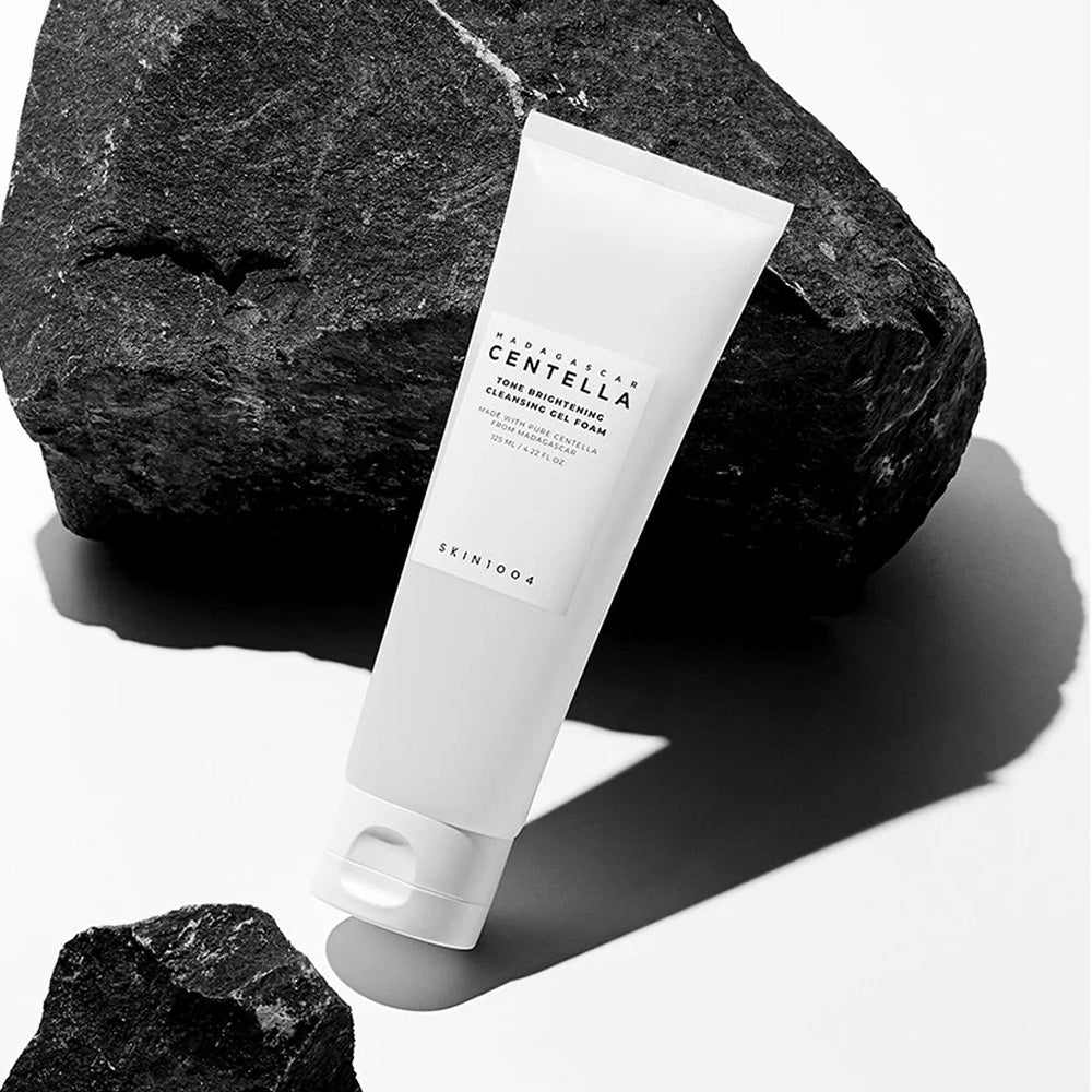 Spumă-gel pentru faţă Skin1004 Madagascar centella 125 ml