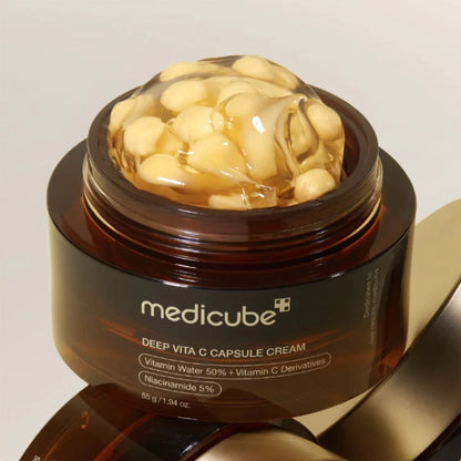 Cremă hidratantă și iluminatoare cu vitamina C Medicube 55gr